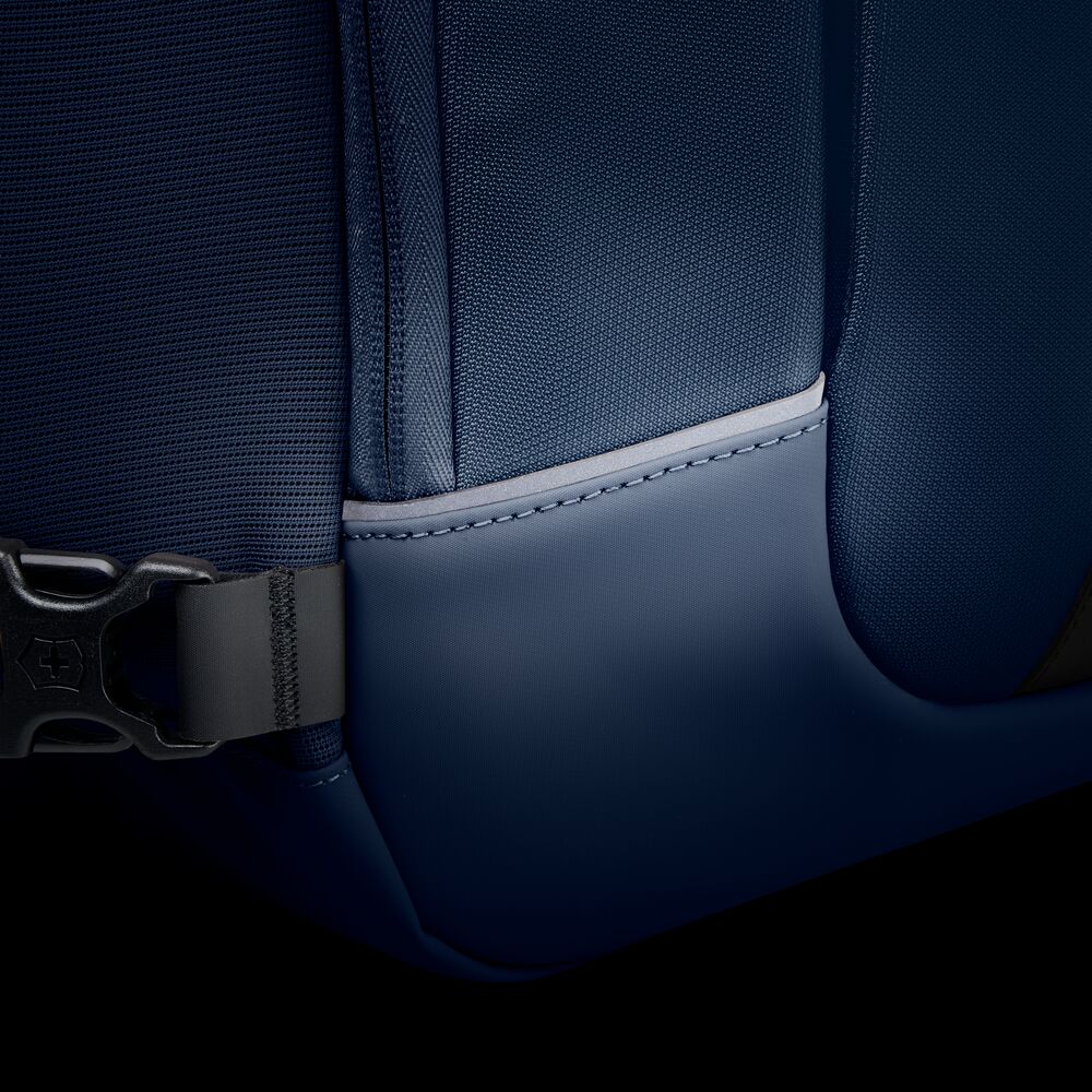 Victorinox Altmont Modern, Commuter Backpack - Image 17